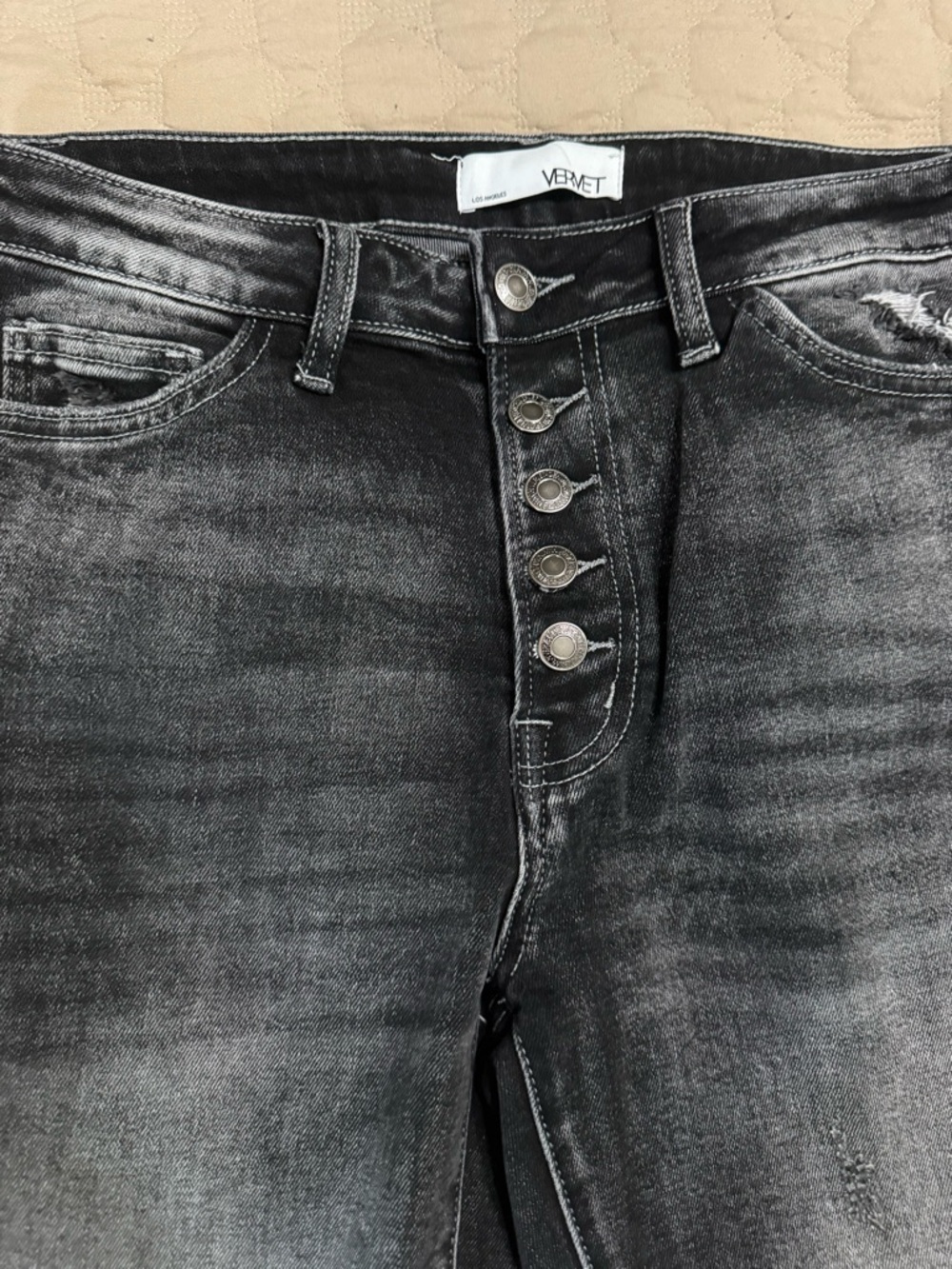 Vervet High-Rise Distressed Skinny Jeans in Washed Black 29 - Picture 3 of 8